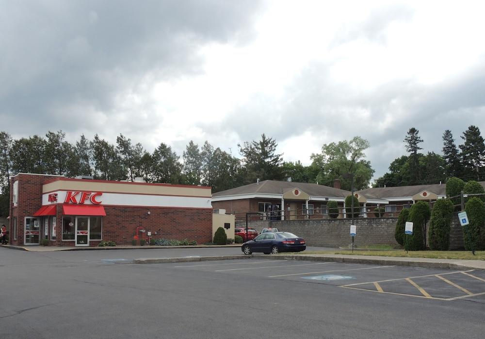 Econo Lodge Dewitt I-90 Kültér fotó