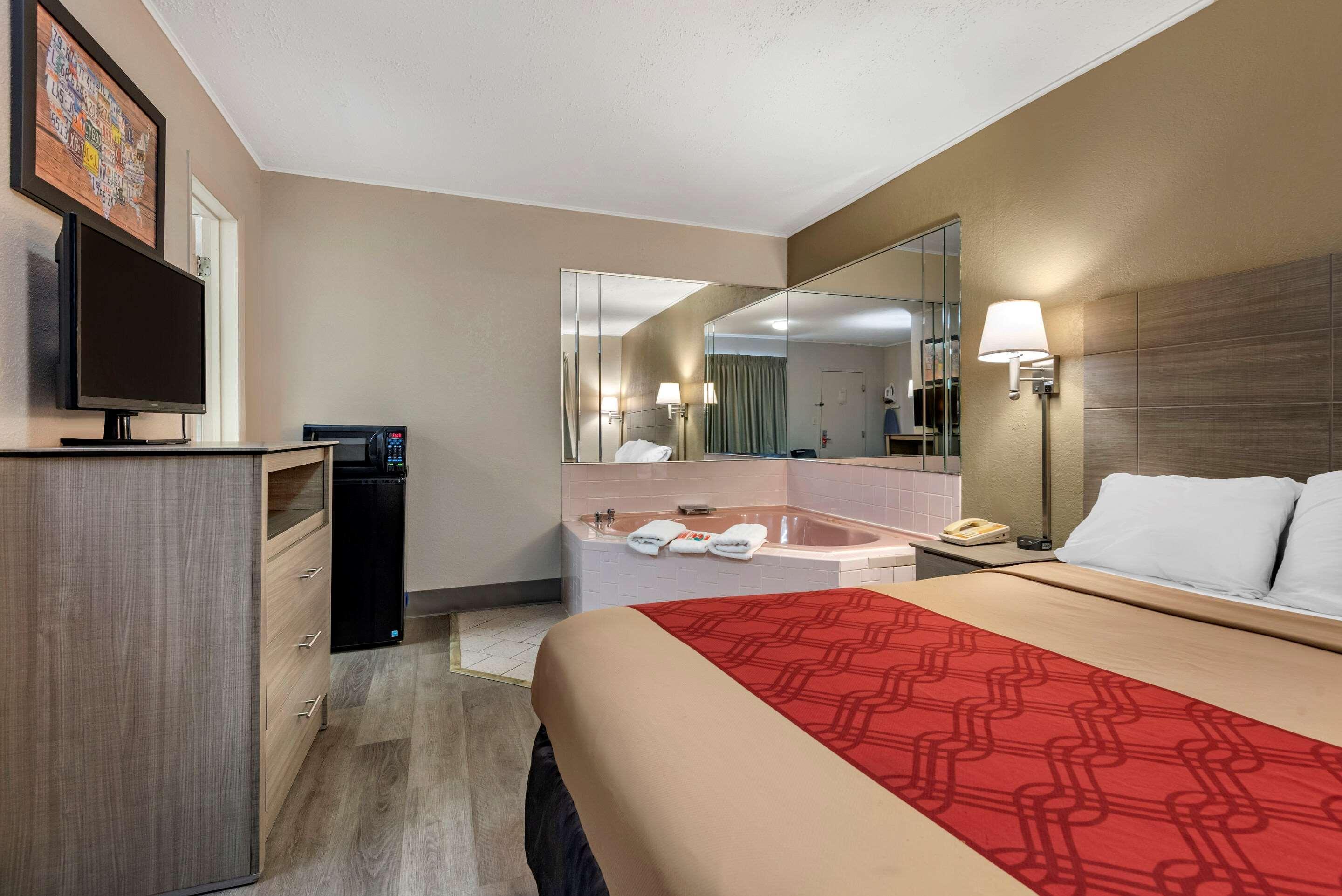 Econo Lodge Dewitt I-90 Kültér fotó