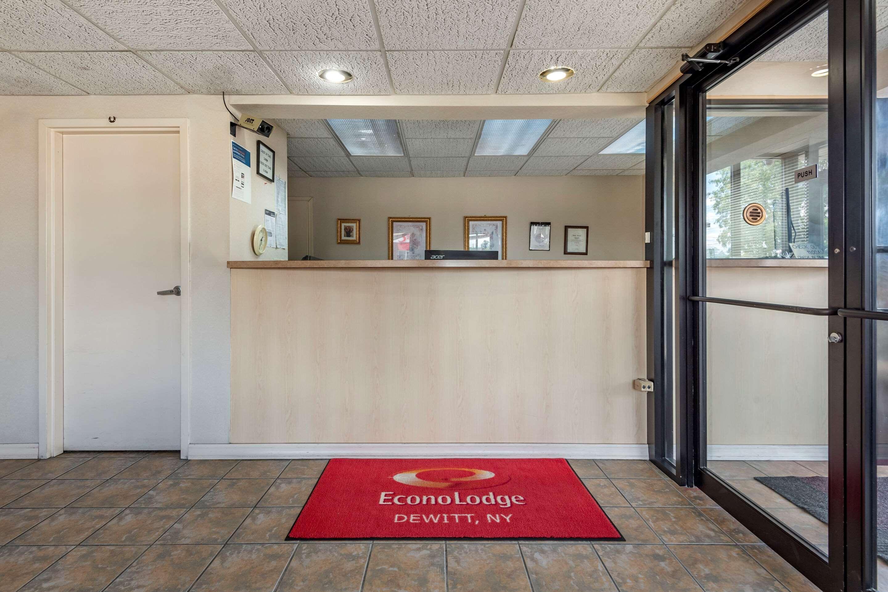 Econo Lodge Dewitt I-90 Kültér fotó