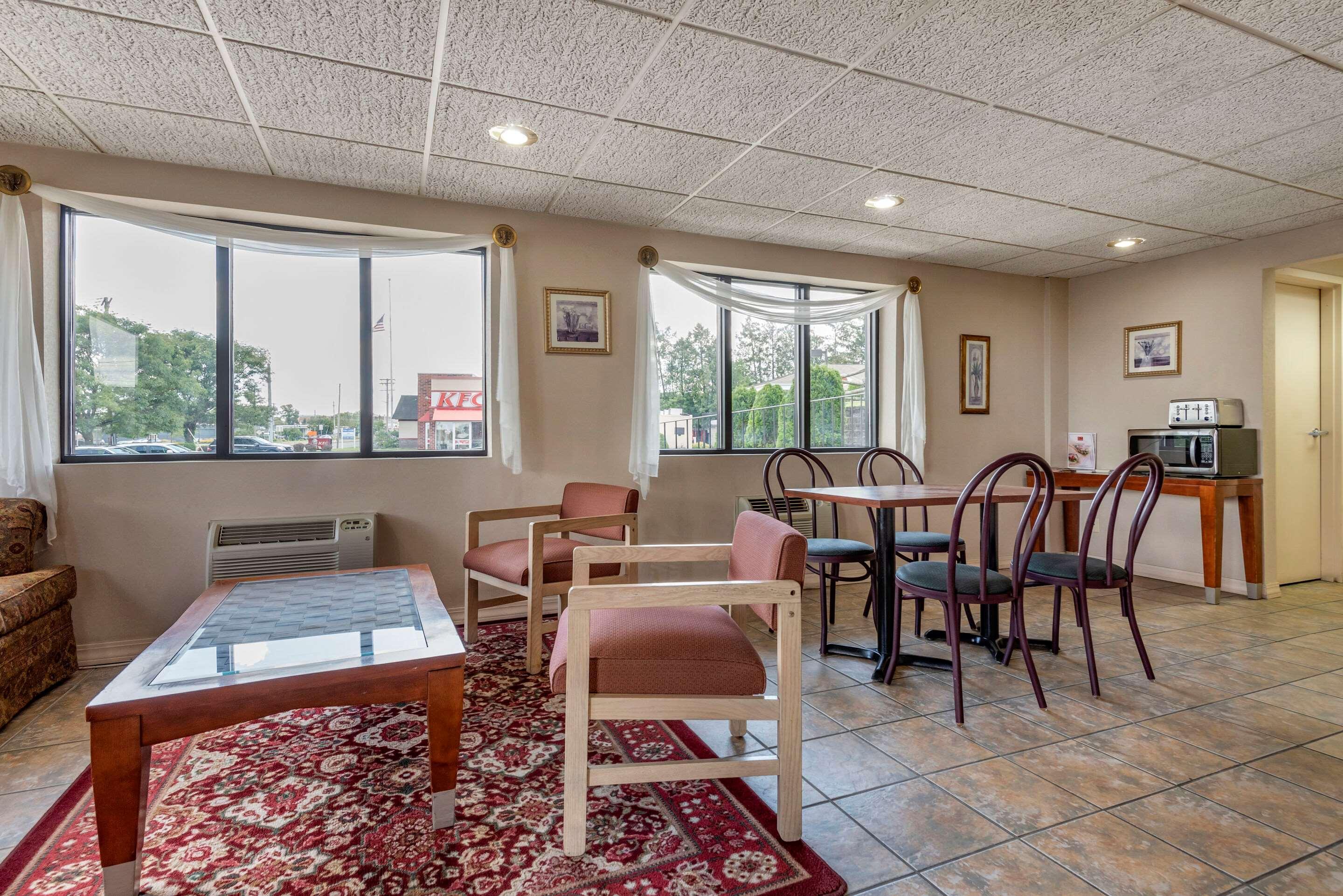 Econo Lodge Dewitt I-90 Kültér fotó